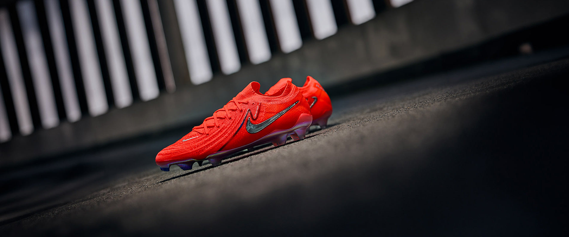Nike Phantom GX II Elite FG/MG Football Boots Bright Crimson/White