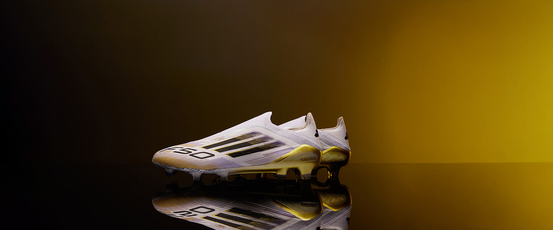 Adidas F50 Elite Laceless FG Football Boots White/Core Black/Met Gold