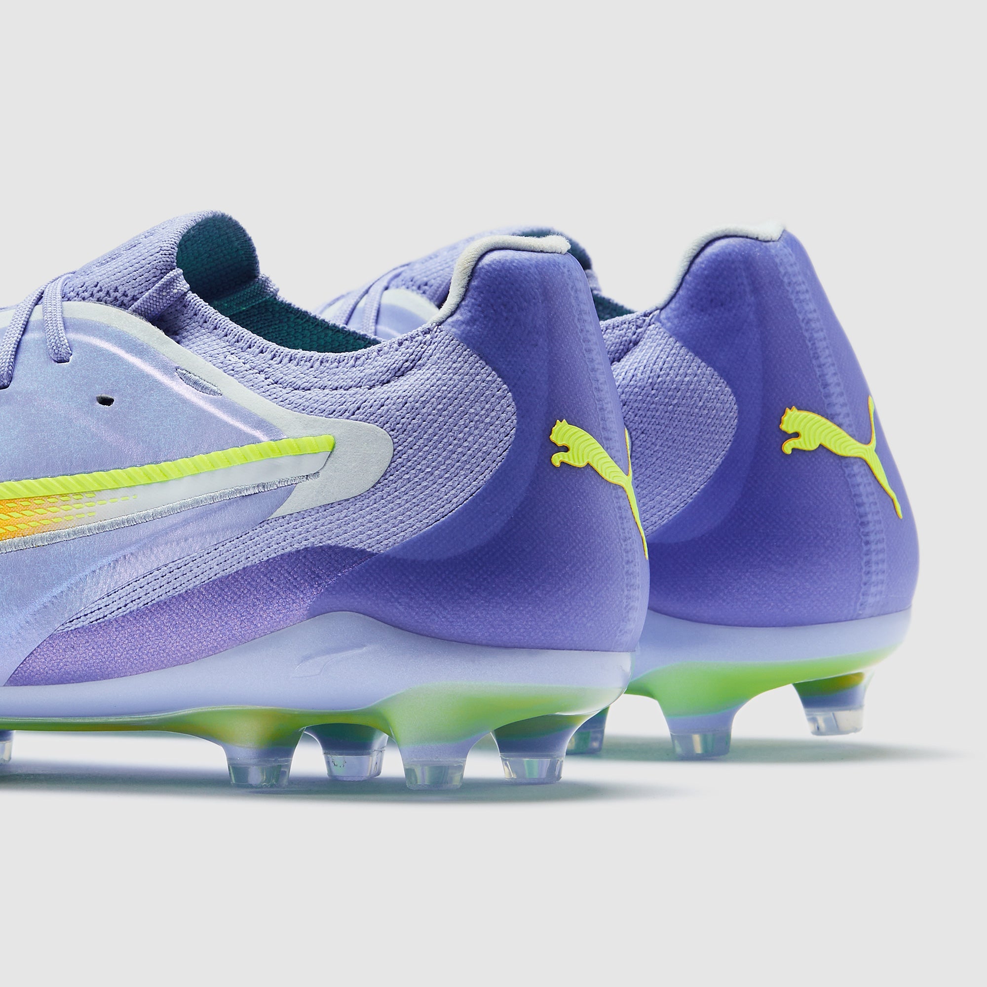 Puma Women's King 20 Ultimate FG/AG Football Boots Fizzy Light/Icy Blue/Intense Lavender