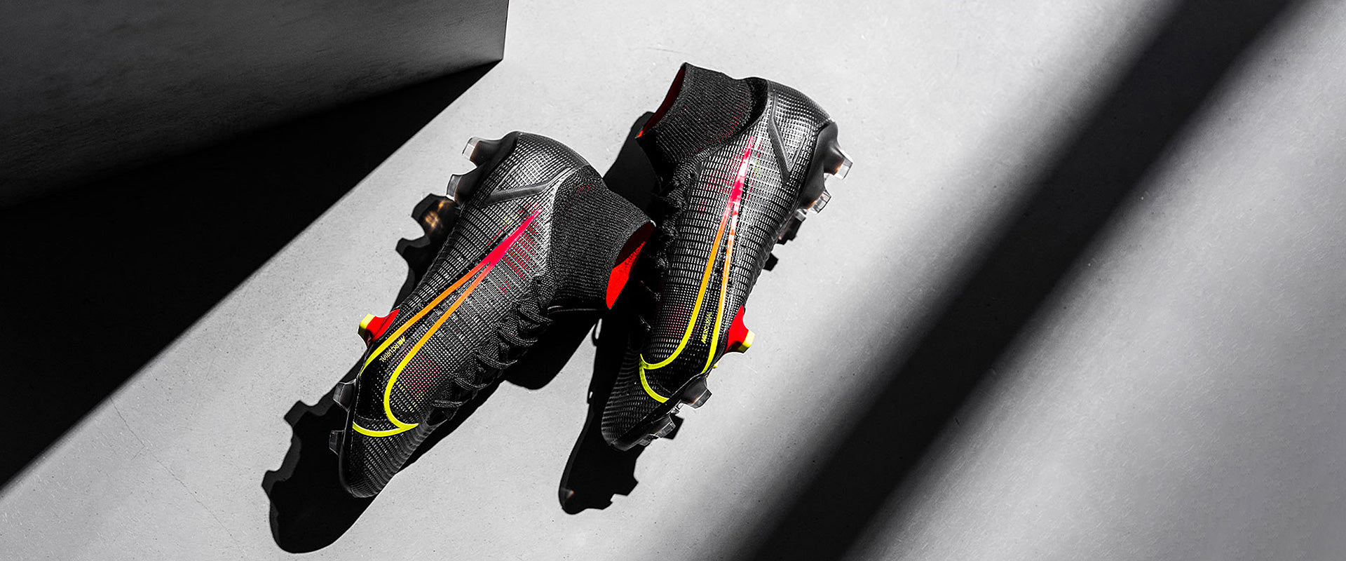 Nike Mercurial Superfly VIII Elite FG Football Boots Black/Cyber/Off Noir