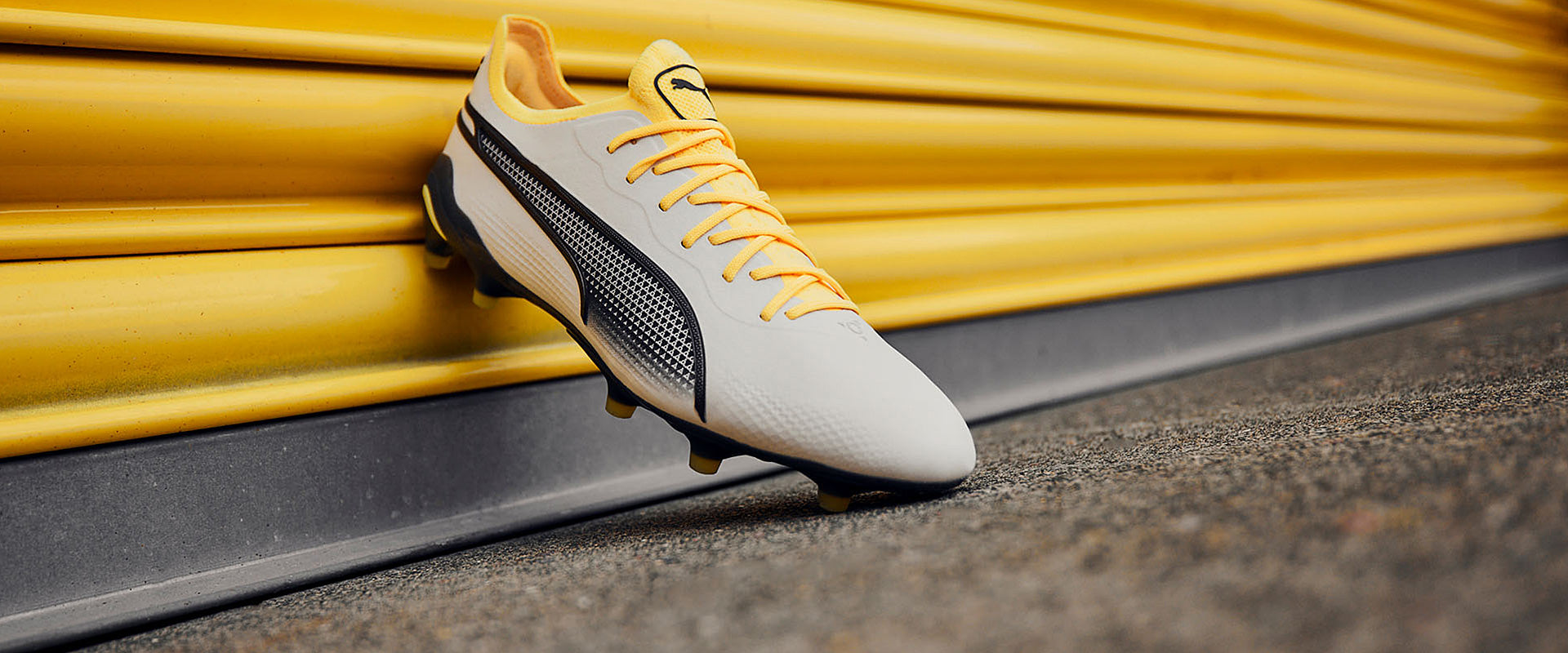 Puma King Ultimate FG/AG Football Boots Alpine Snow/Asphalt/Yellow Blaze