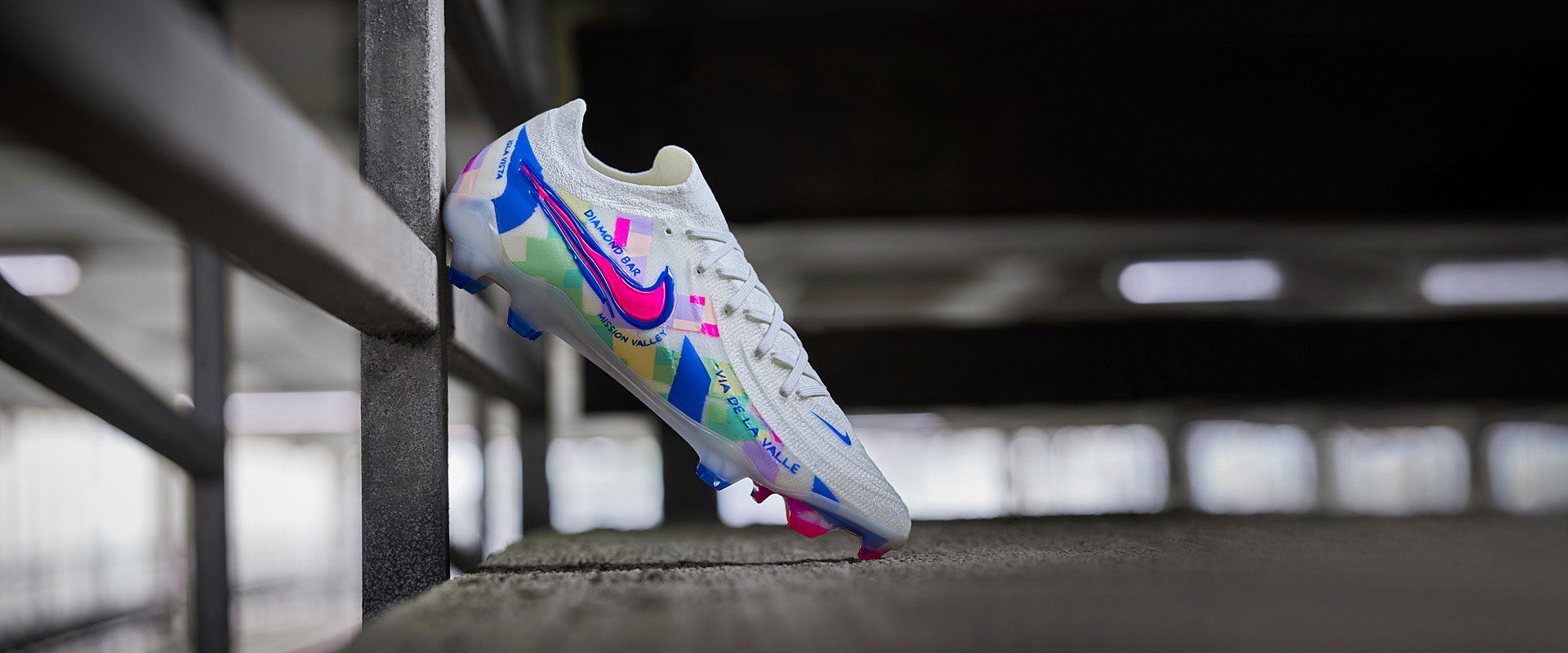 Nike Phantom GX II Elite FG SE Football Boots Sail/Racer Blue
