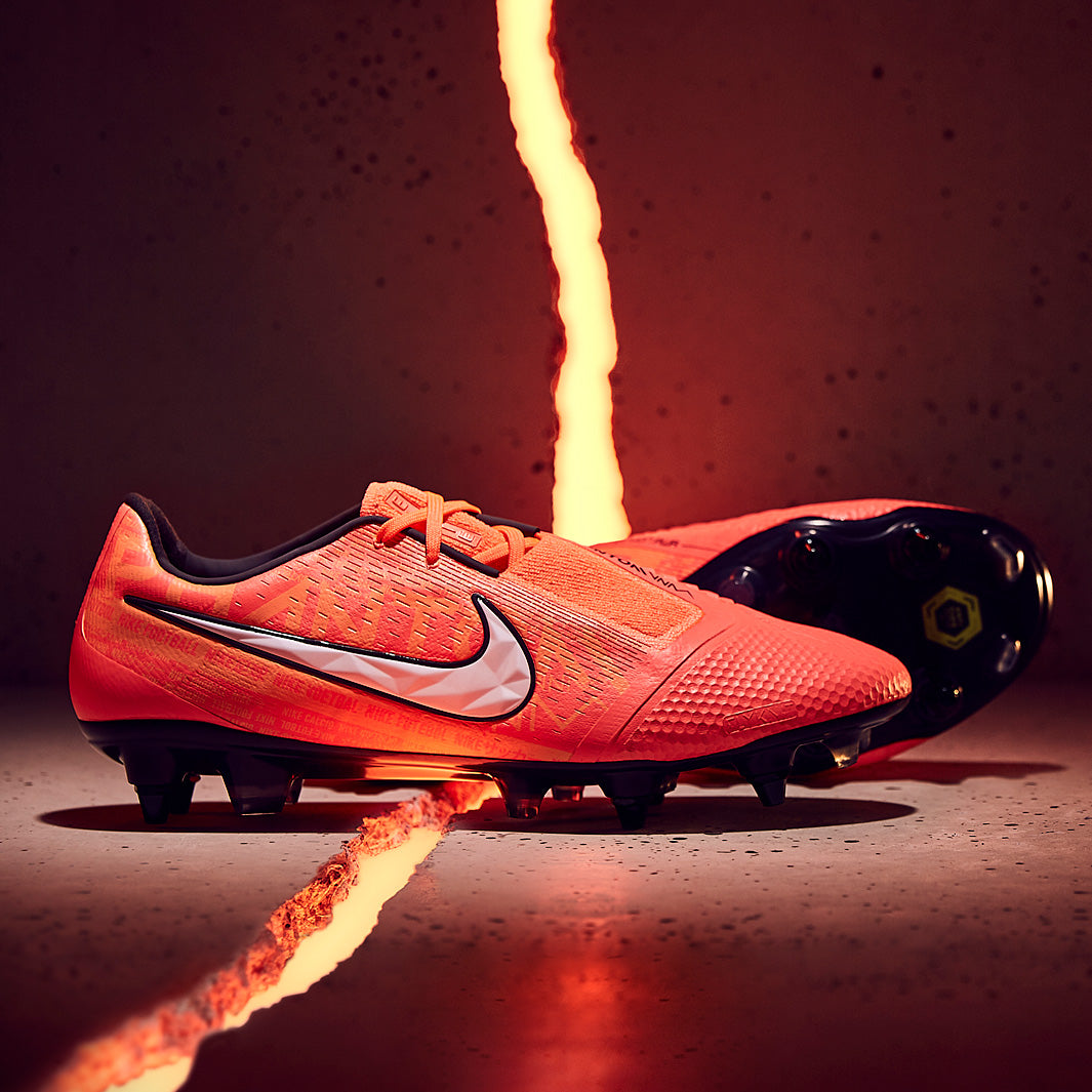Nike Phantom VNM Elite SG-PRO AC Football Boots