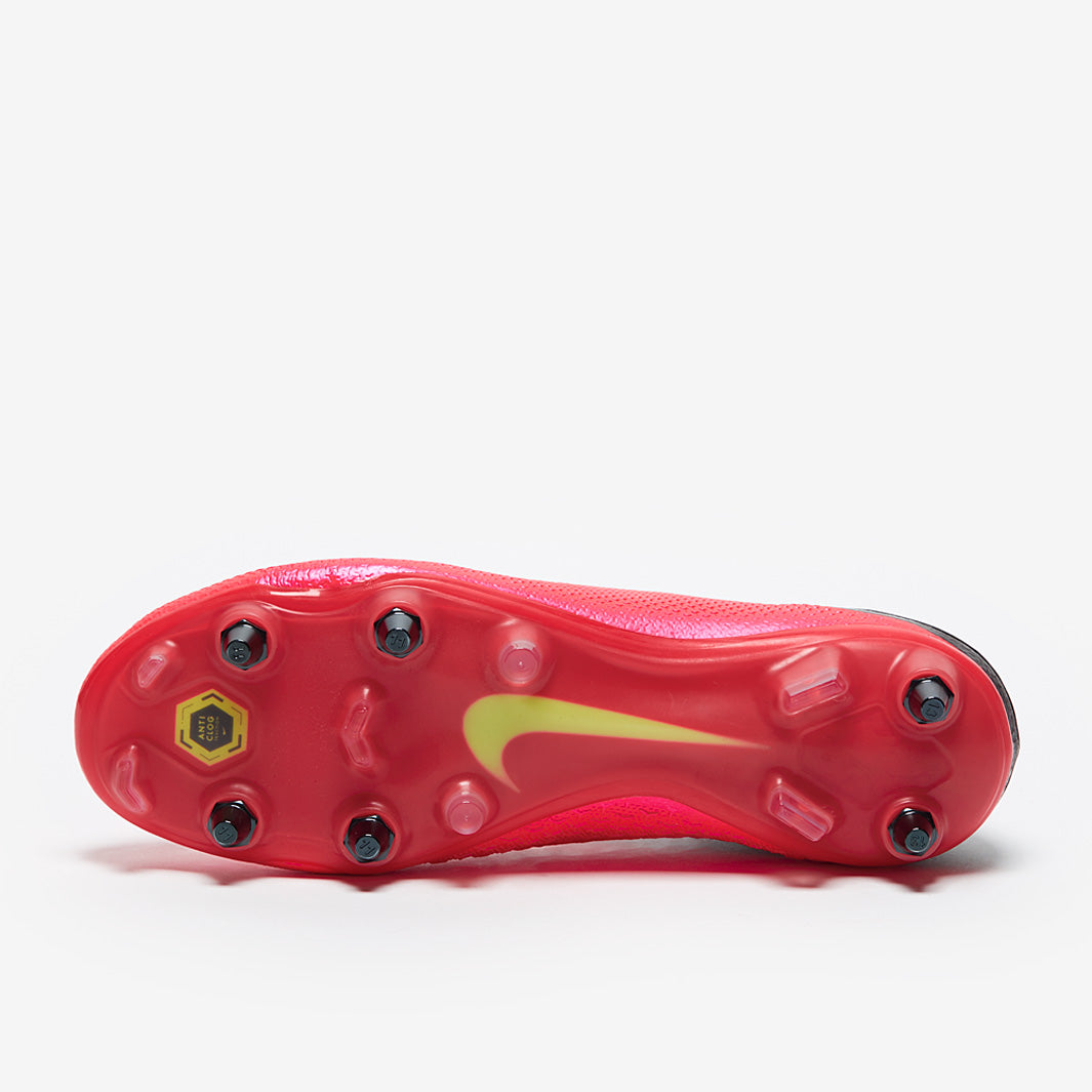 Nike Phantom VSN II Elite DF SG-PRO Anti-Clog Football Boots