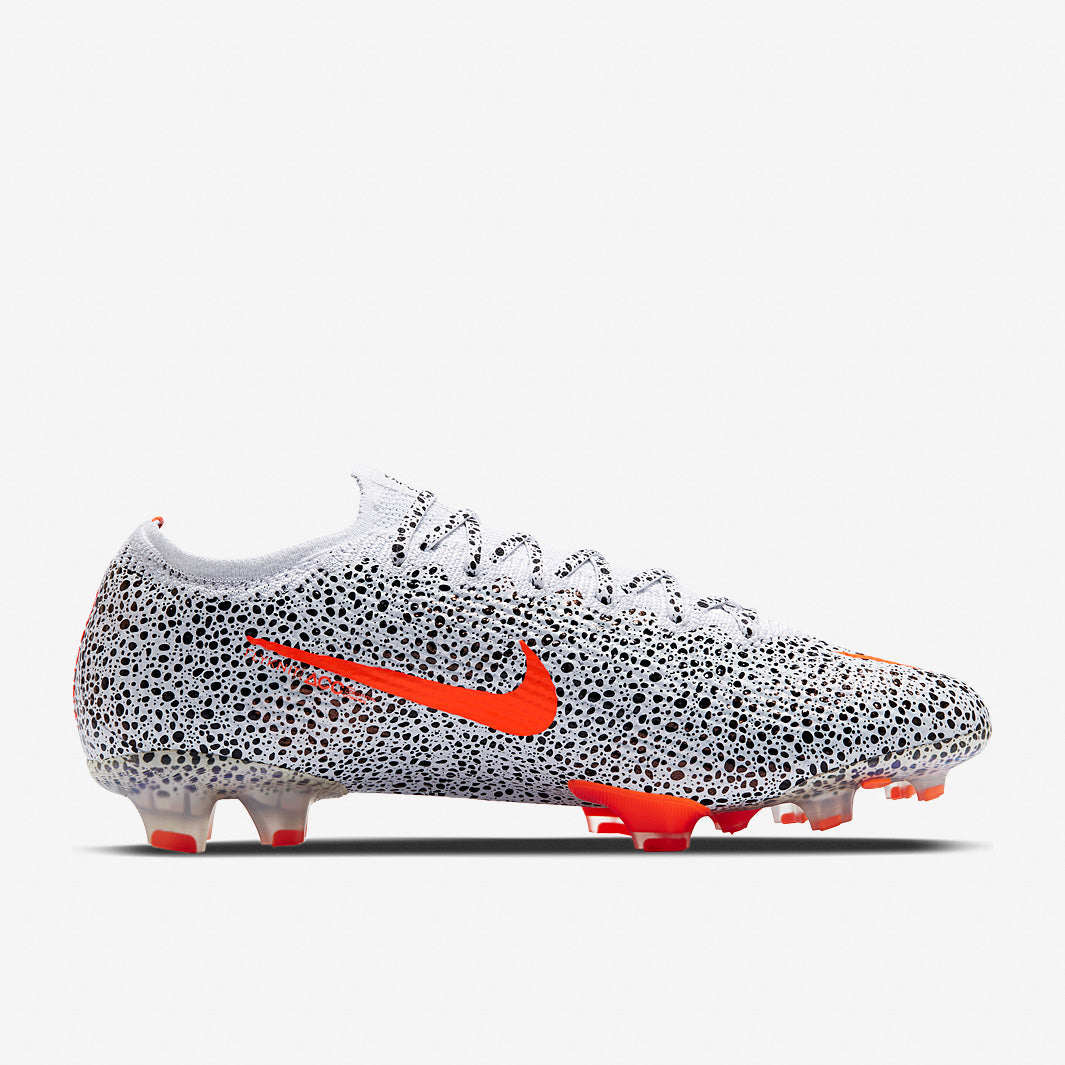 Nike Mercurial Vapor XIII Elite CR7 FG Football Boots