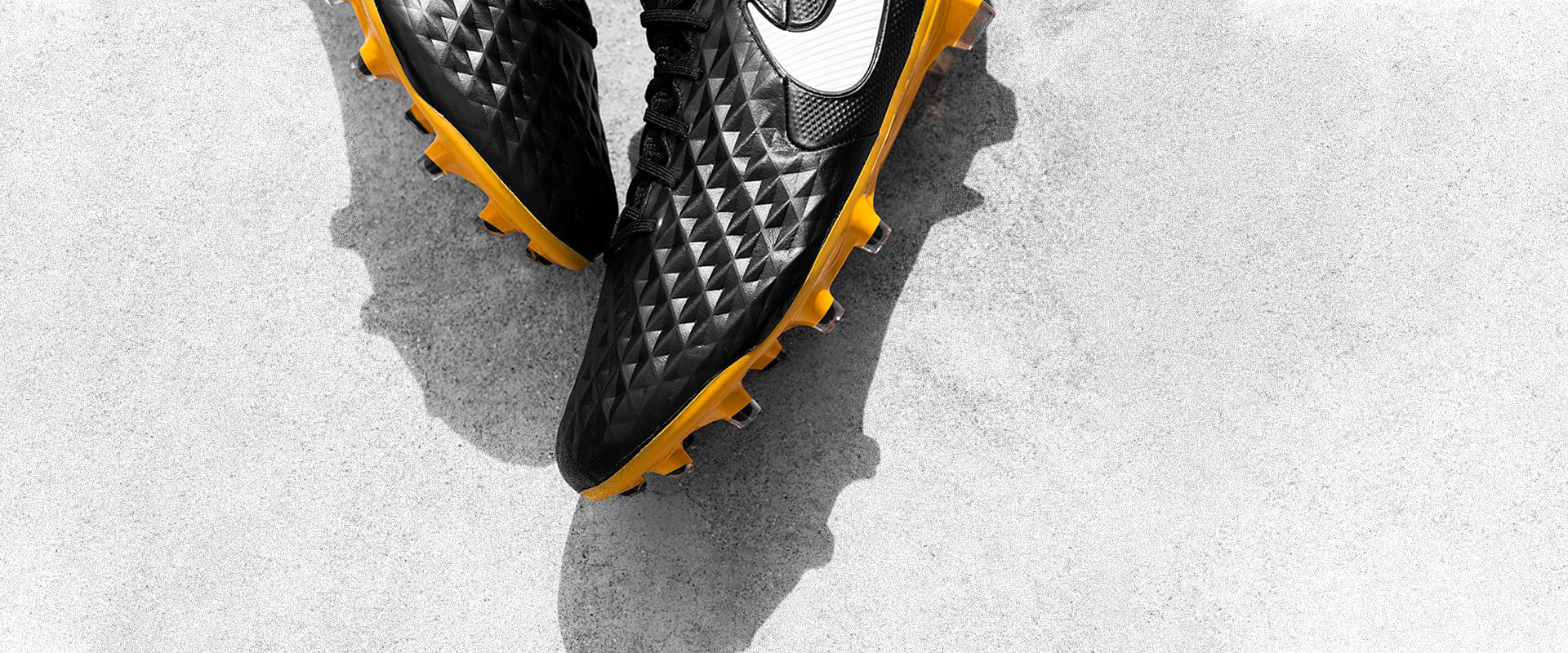 Nike Tiempo Legend VIII Elite Tech Craft FG Football Boots Black/White/Gold